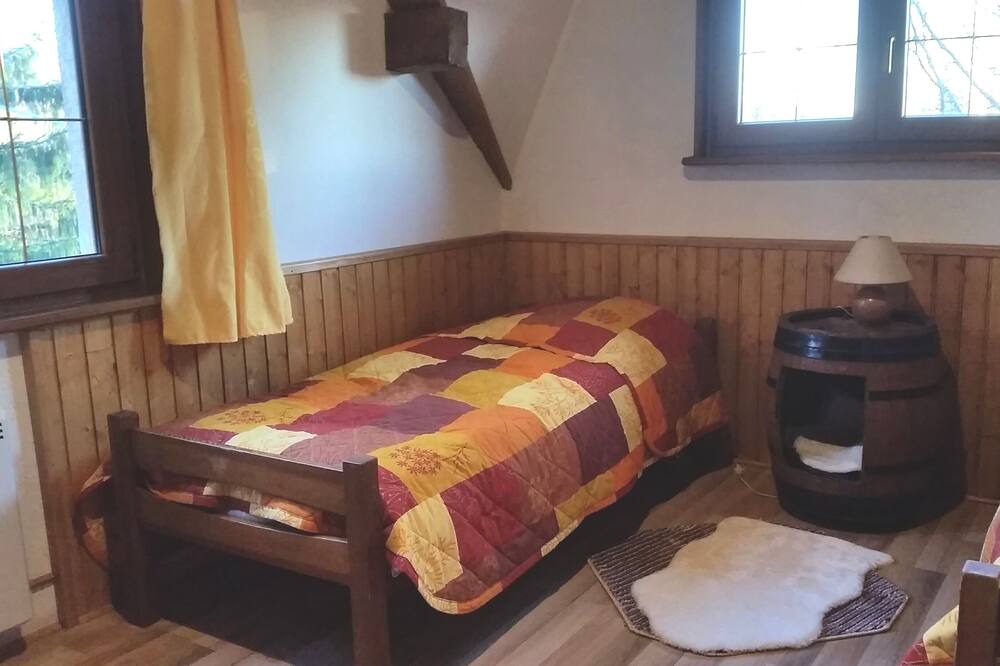 Photo of Bedroom in Colroy-la-Grande