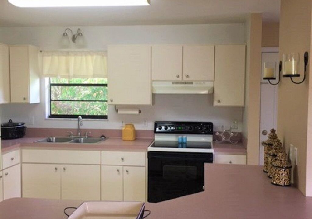 Photo of Kitchen in Pine Island Center