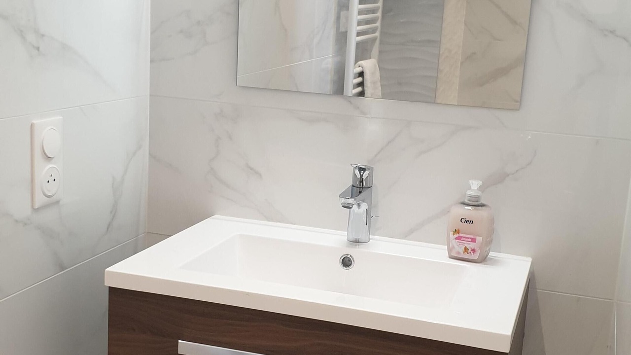 Photo of Bathroom in Cessenaz
