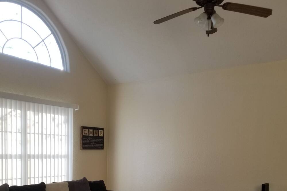 Photo of Bedroom in St. Robert