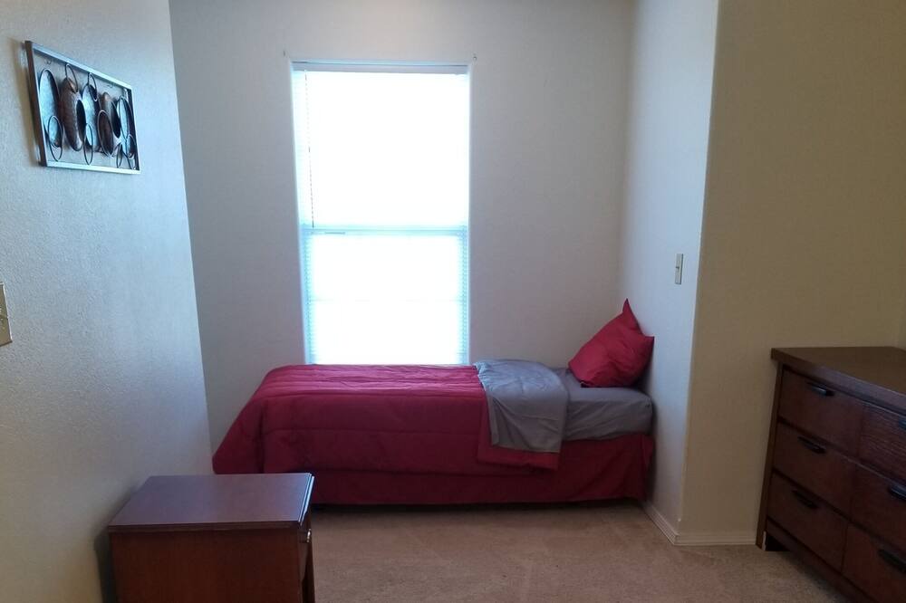 Photo of Bedroom in St. Robert