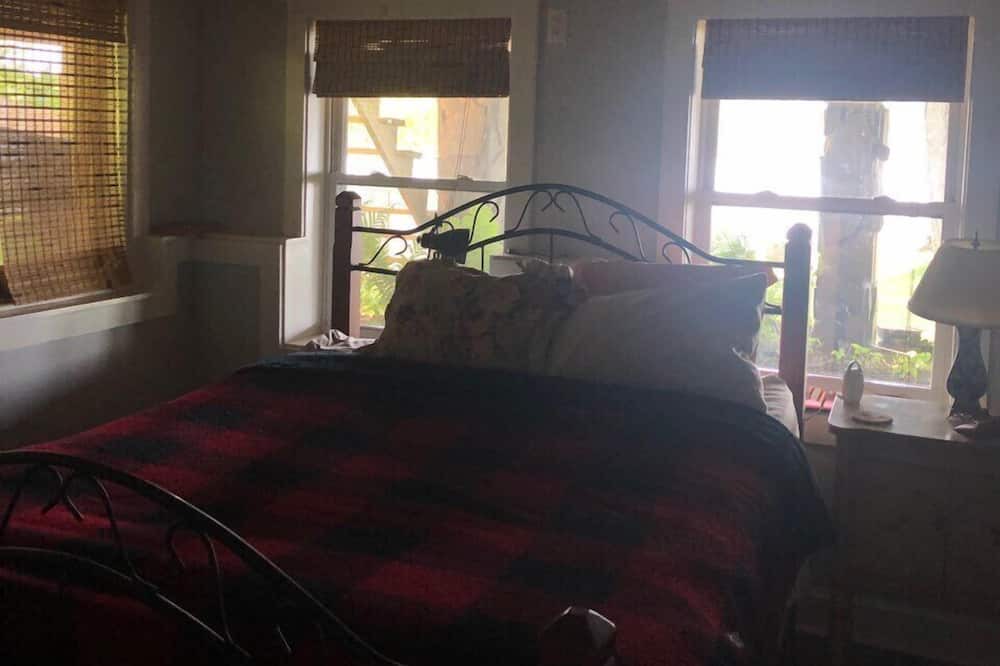 Photo of Bedroom in Cazenovia