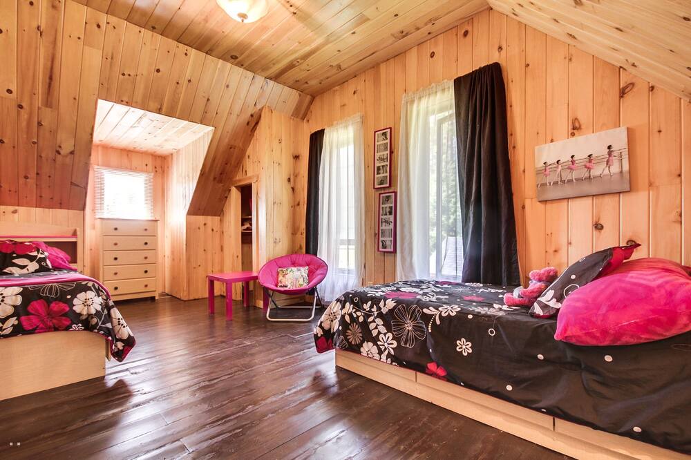 Photo of Bedroom in Herouxville