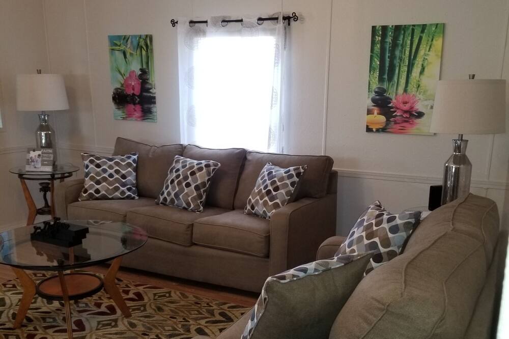 Photo of Livingroom in Jerome