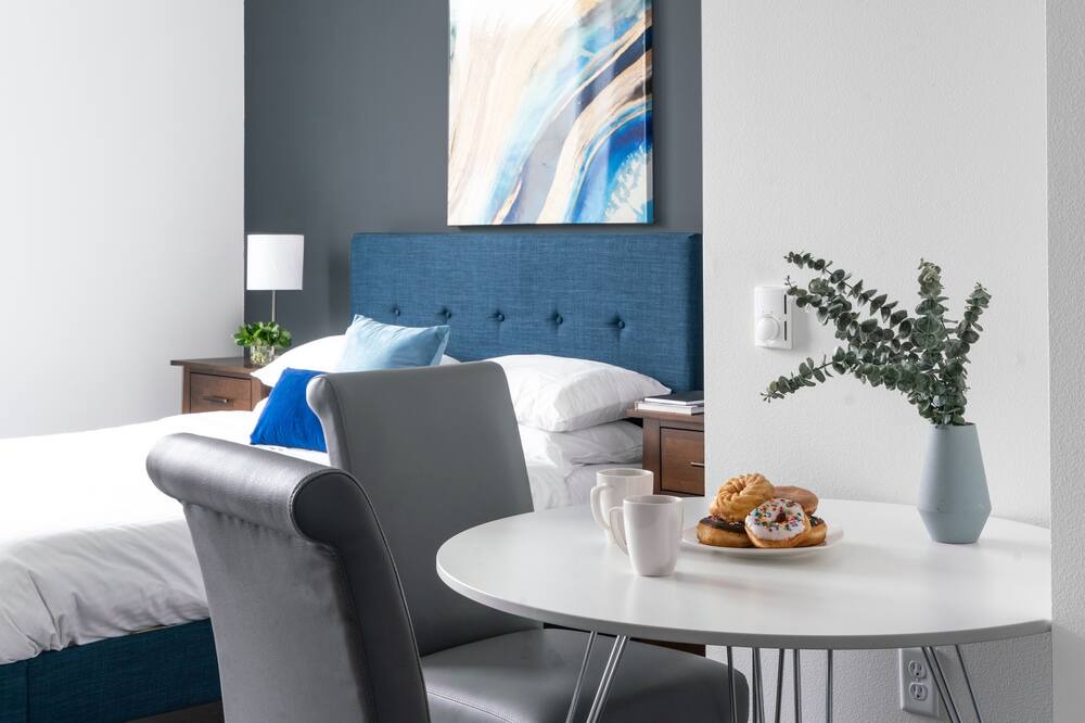 Photo of Others in Pearl District