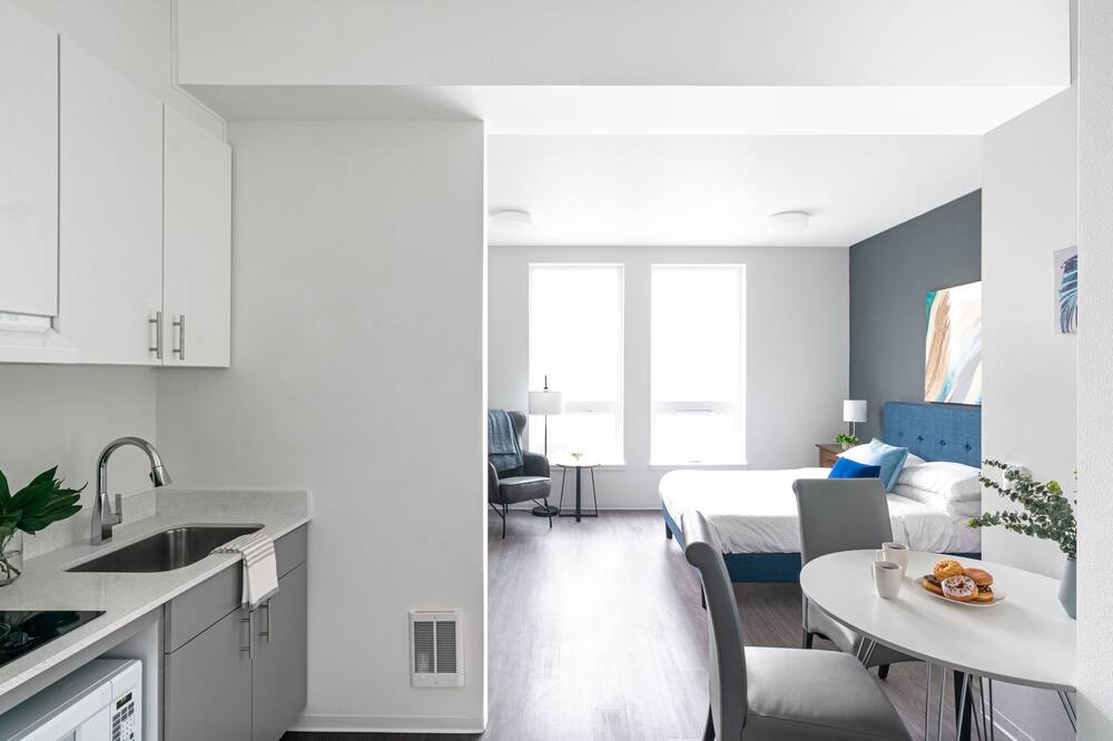 Photo of Bedroom in Pearl District