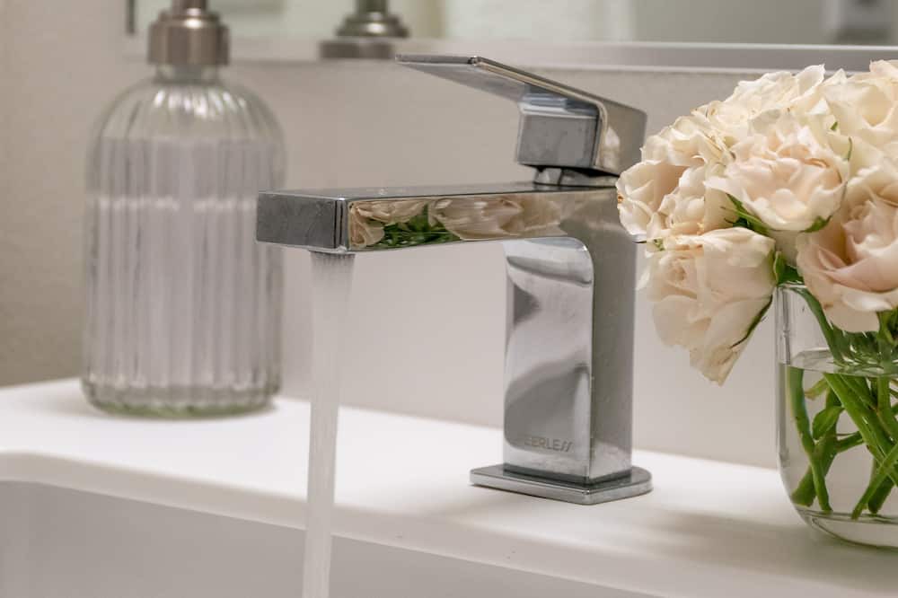 Photo of Bathroom in Pearl District