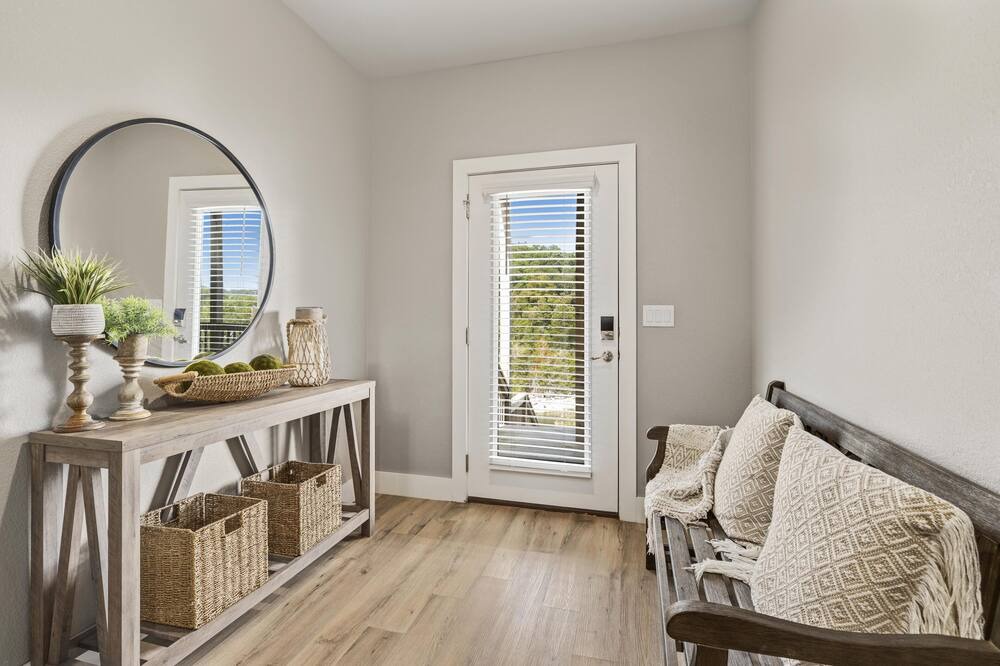 Photo of Livingroom in Springdale