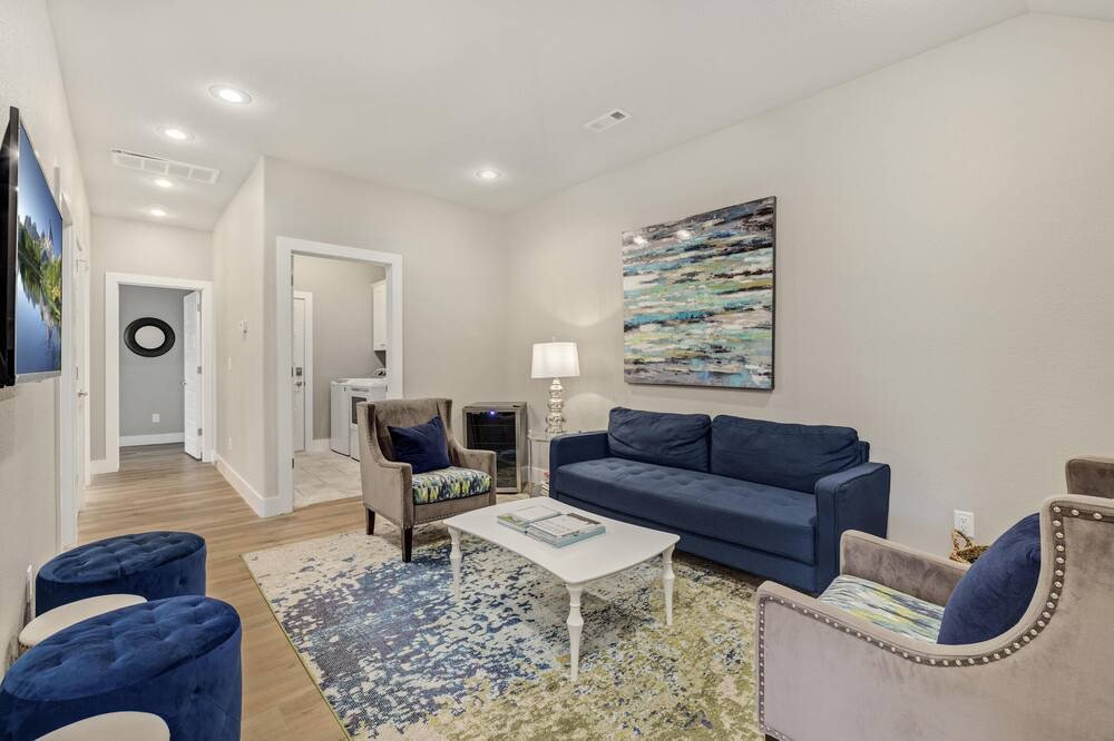 Photo of Livingroom in Springdale