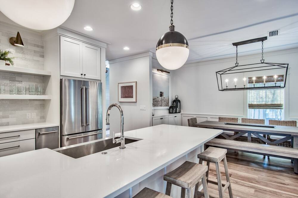 Photo of Kitchen in White's Gulfview