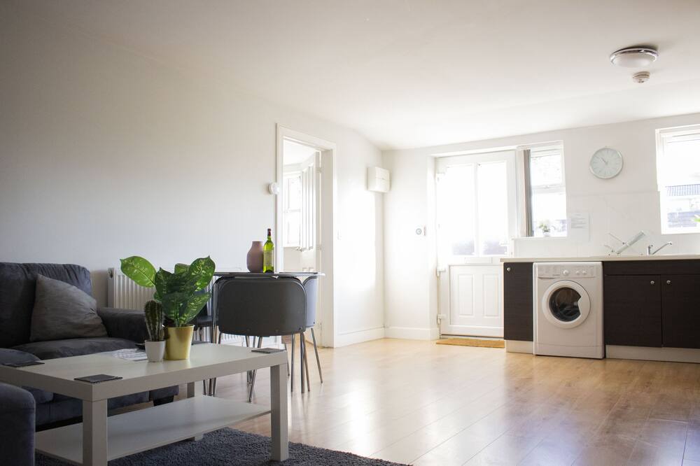 Photo of Livingroom in Loughborough