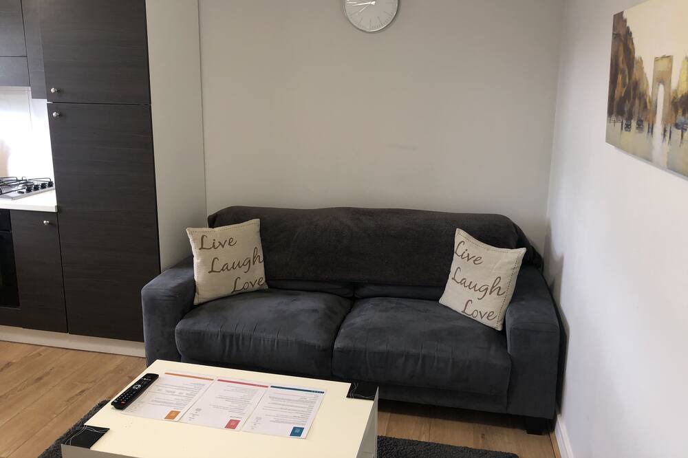 Photo of Livingroom in Loughborough