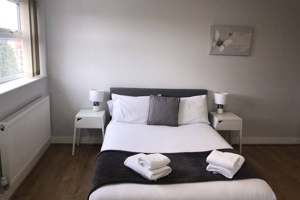 Photo of Bedroom in Loughborough