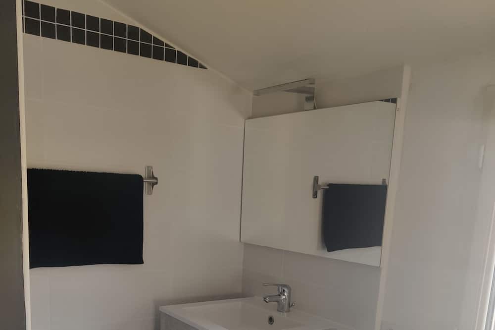 Photo of Bathroom in Saint-Mathieu