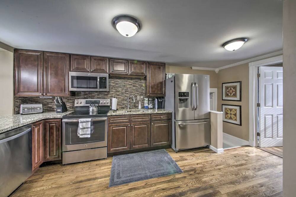Photo of Kitchen in St. Charles