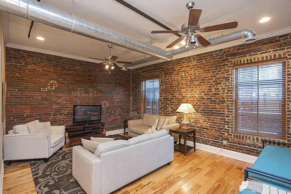 Photo of Livingroom in Downtown Nashville