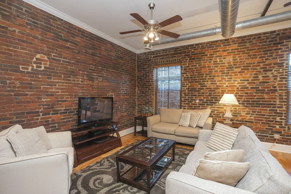 Photo of Livingroom in Downtown Nashville