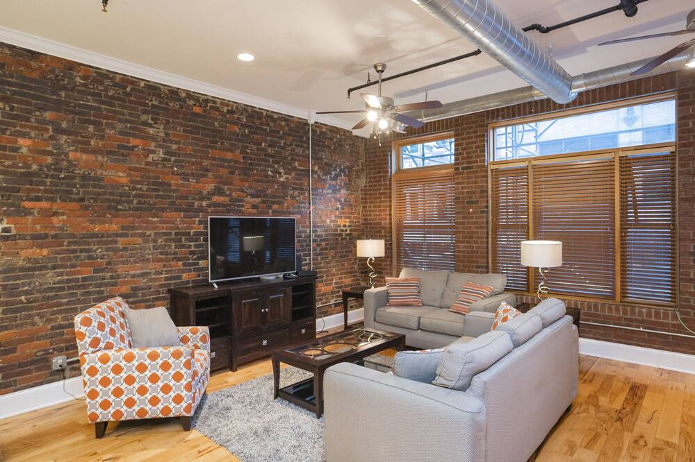 Photo of Livingroom in Downtown Nashville