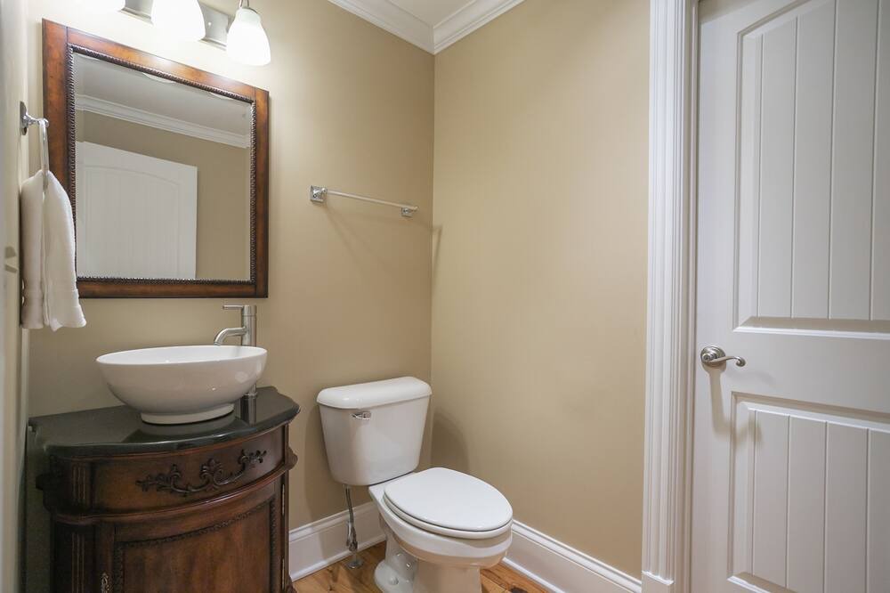 Photo of Bathroom in Downtown Nashville