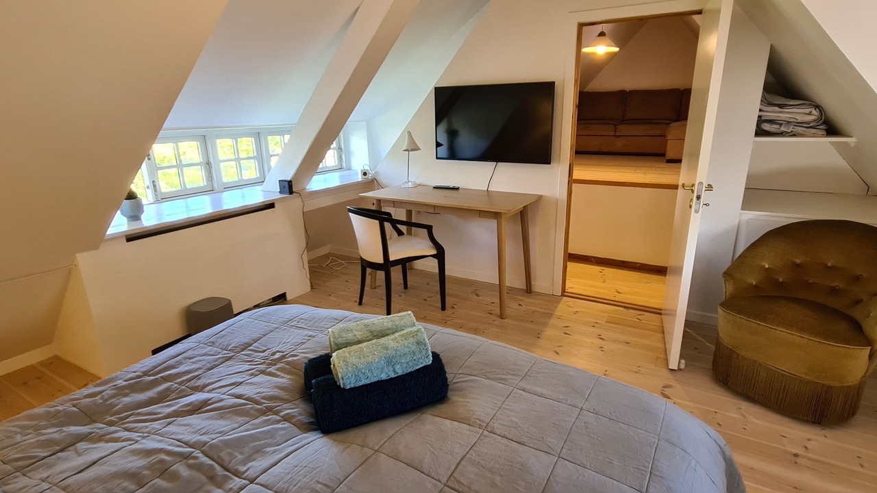 Photo of Others in Horning