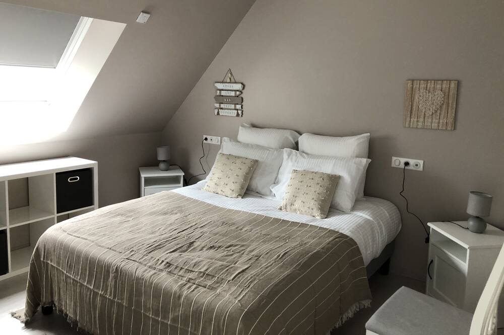Photo of Bedroom in Saint-Leonard