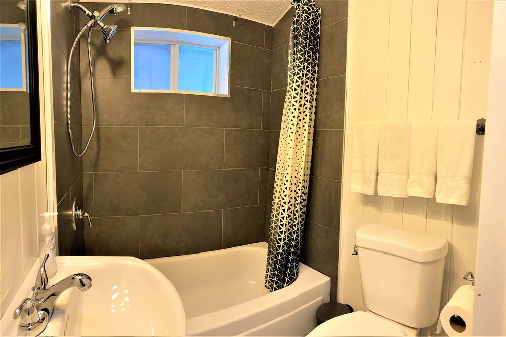 Photo of Bathroom in Sainte-Lucie-des-Laurentides