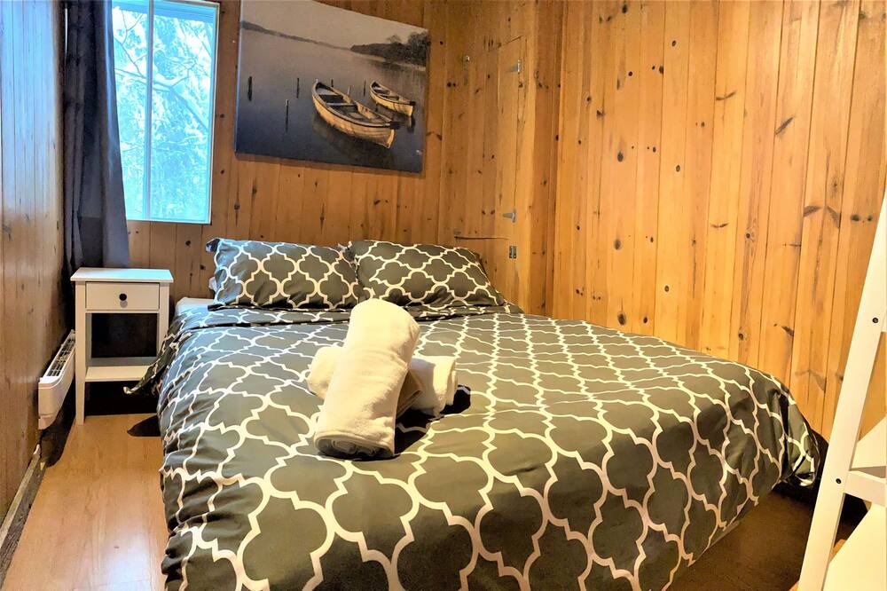 Photo of Bedroom in Sainte-Lucie-des-Laurentides