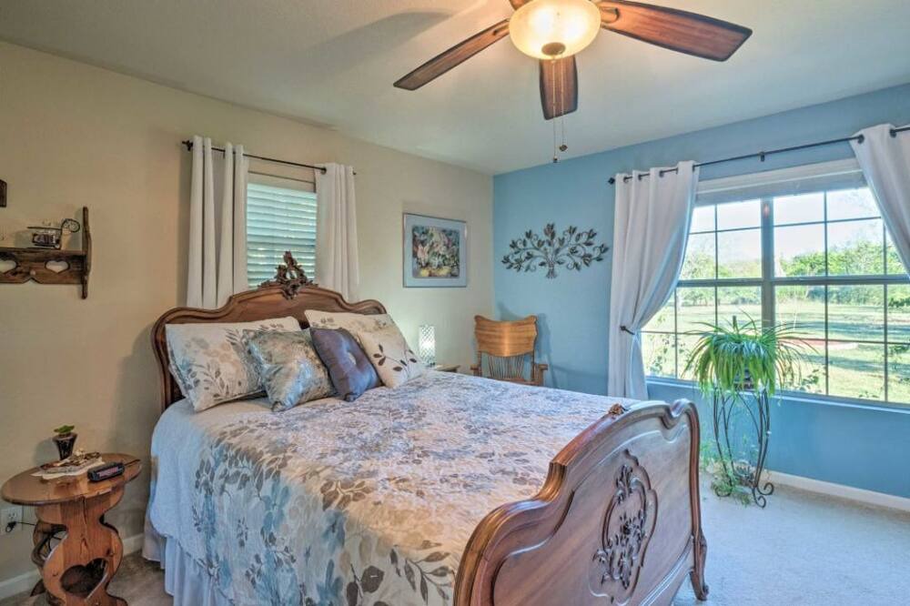 Photo of Bedroom in Cedar Creek