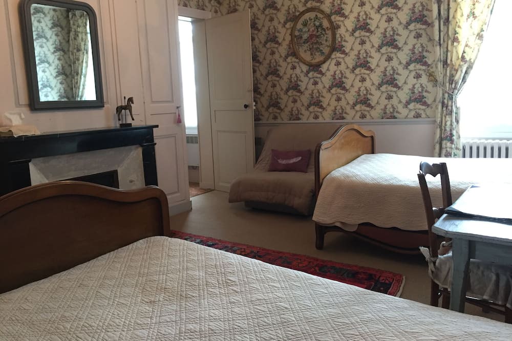 Photo of Bedroom in Lussault-sur-Loire