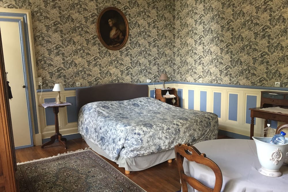 Photo of Bedroom in Lussault-sur-Loire