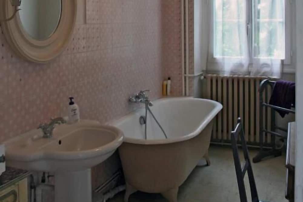 Photo of Bathroom in Lussault-sur-Loire