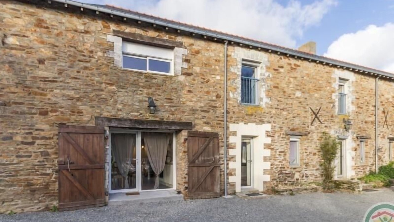 Photo of Outdoor in Casson