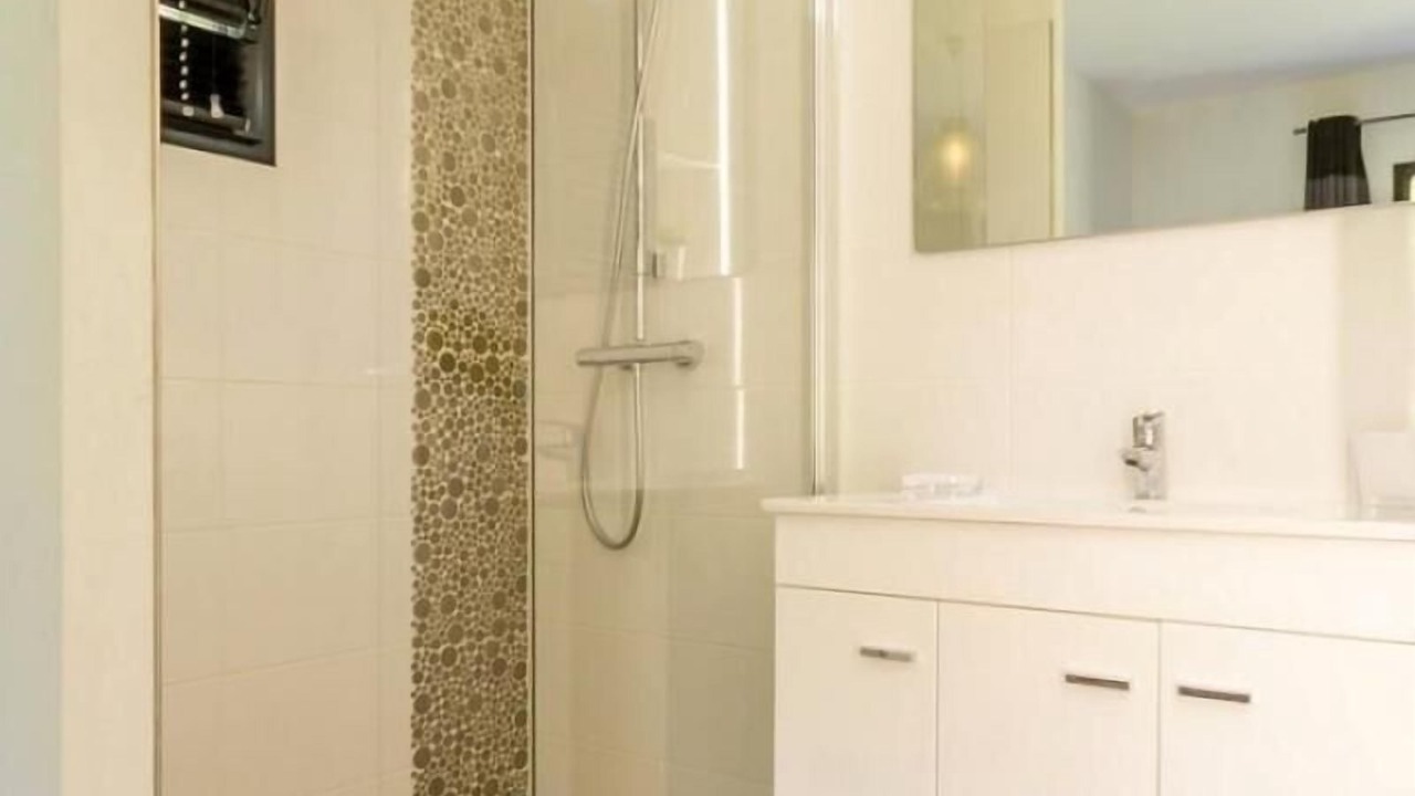 Photo of Bathroom in Villeneuve-en-Retz