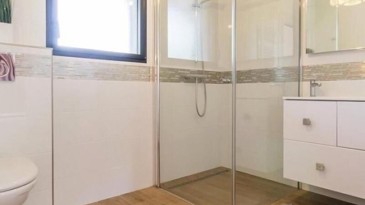 Photo of Bathroom in Villeneuve-en-Retz