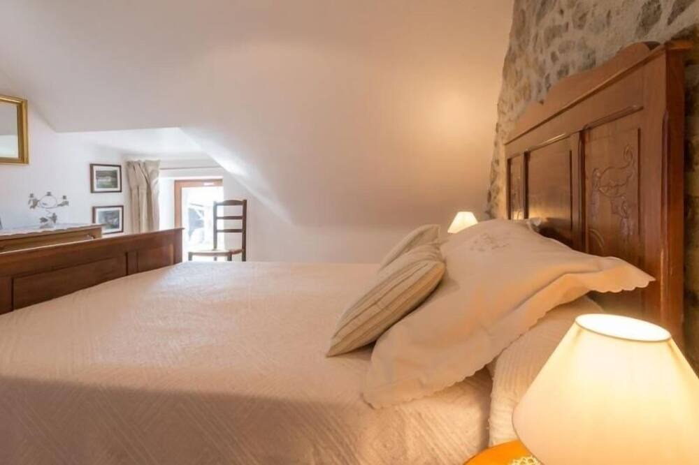 Photo of Bedroom in Saint-Lyphard