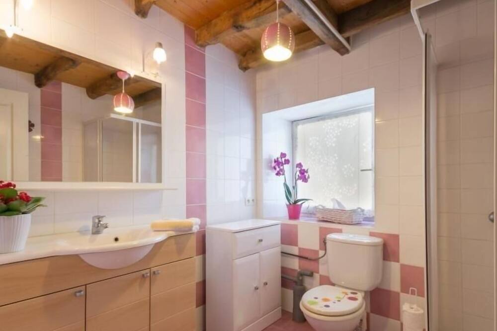Photo of Bathroom in La Chevallerais
