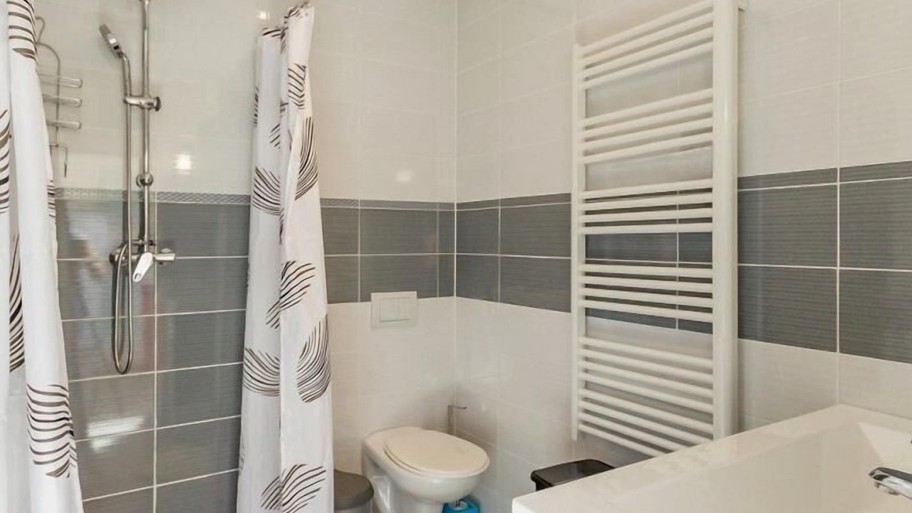 Photo of Bathroom in Lege