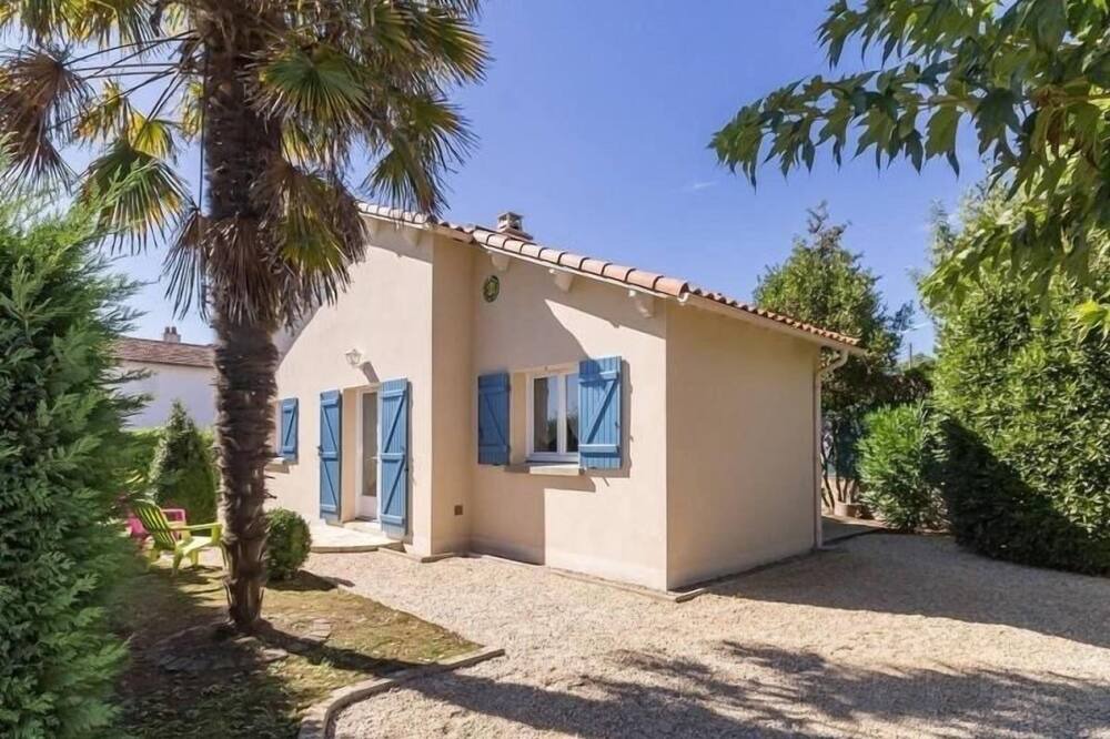 Photo of Outdoor in Saint-Michel-Chef-Chef
