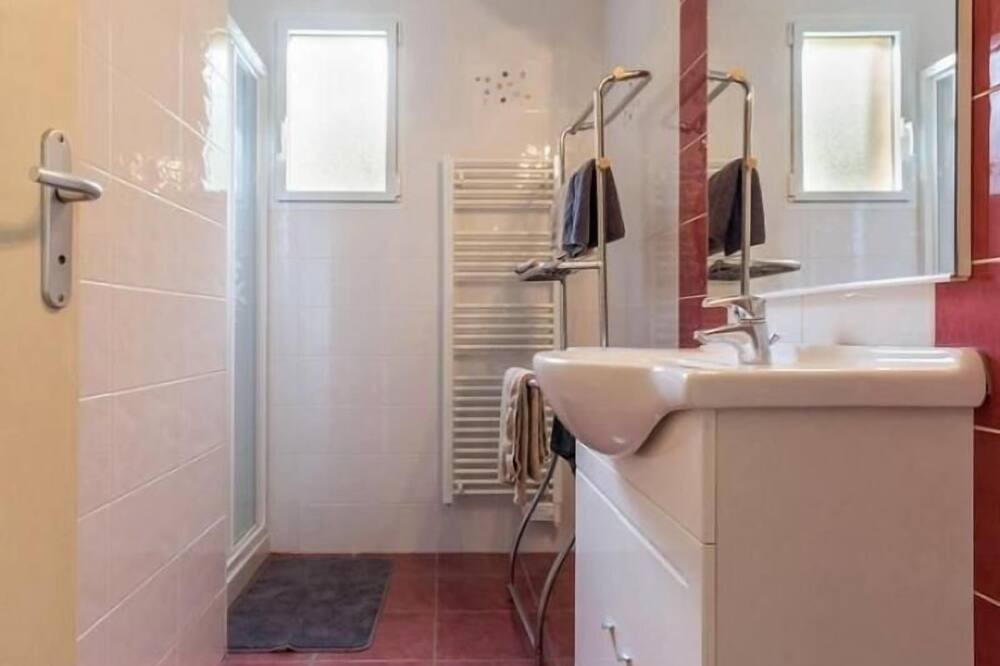Photo of Bathroom in Arthon-en-Retz
