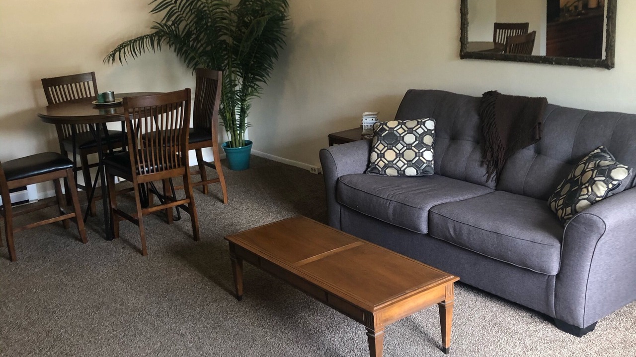 Photo of Livingroom in Edgewood