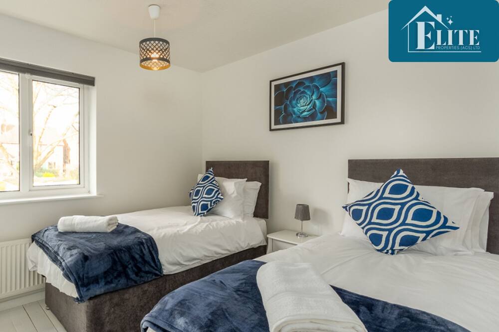 Photo of Bedroom in Whitnash