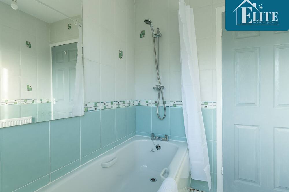 Photo of Bathroom in Whitnash