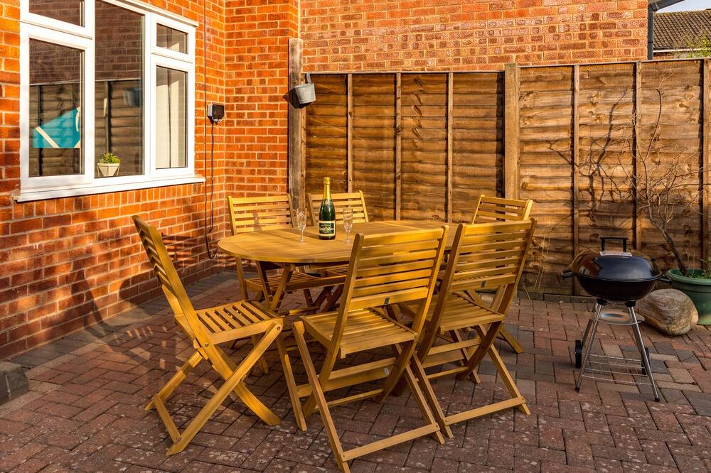 Photo of Patio Balcony in Whitnash