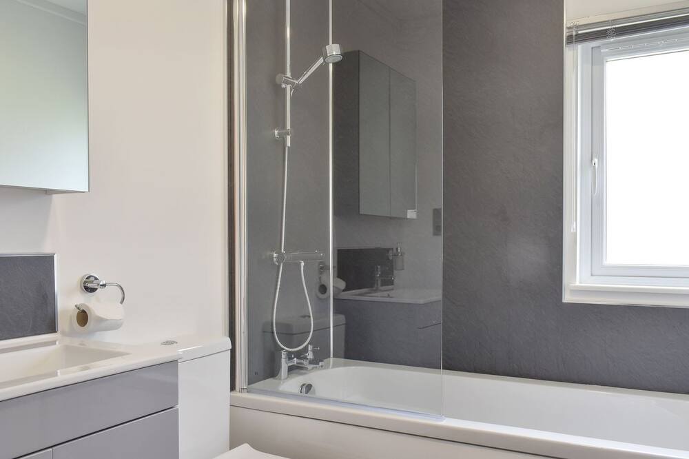 Photo of Bathroom in Sewerby