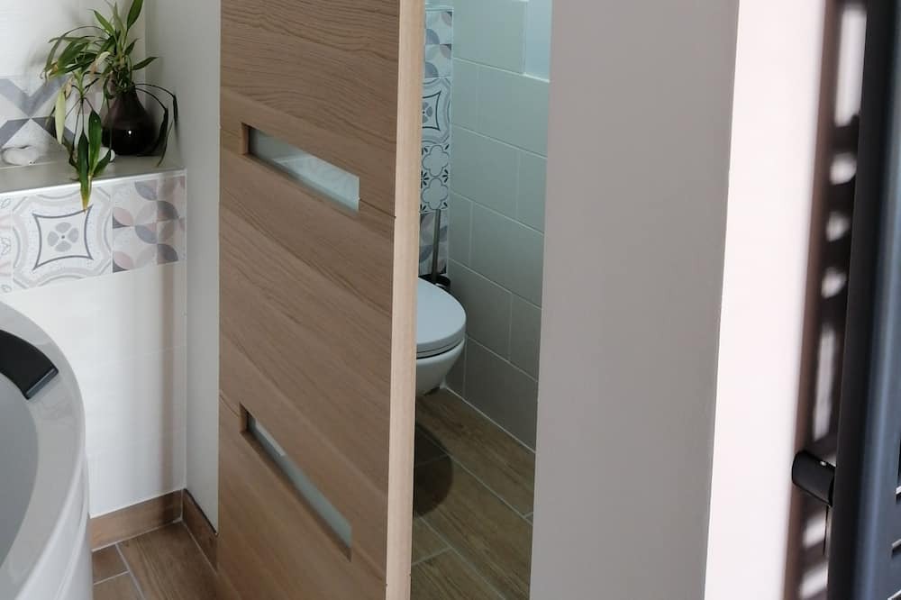 Photo of Bathroom in Abondant