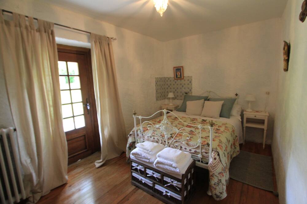Photo of Bedroom in Loubejac