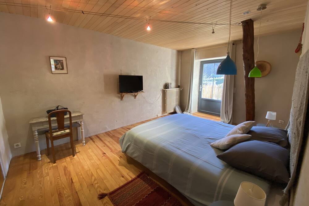 Photo of Bedroom in Loubejac