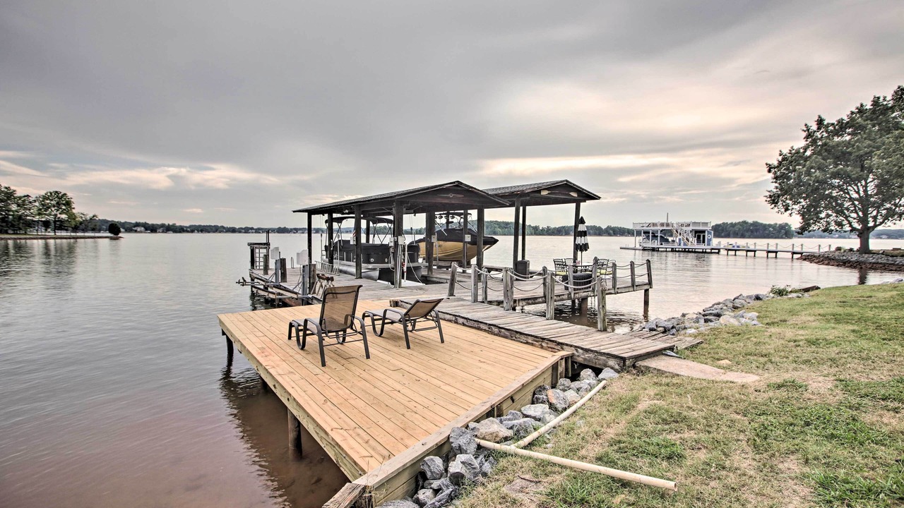 Photo of Others in Smith Mountain Lake