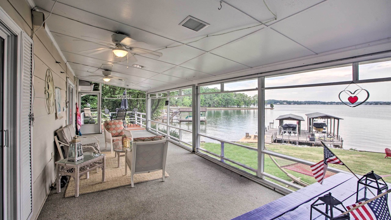 Photo of Outdoor in Smith Mountain Lake