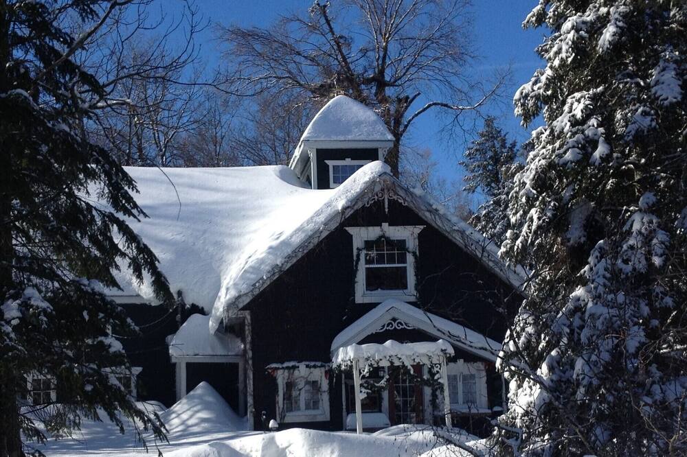 Photo of Outdoor in Mille-Isles